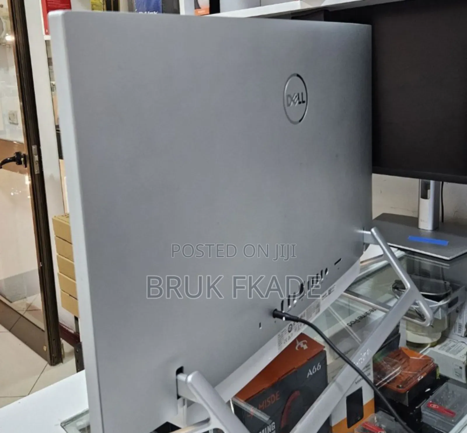 New Laptop Dell Inspiron 15 12GB Intel Core I7 SSD 512GB