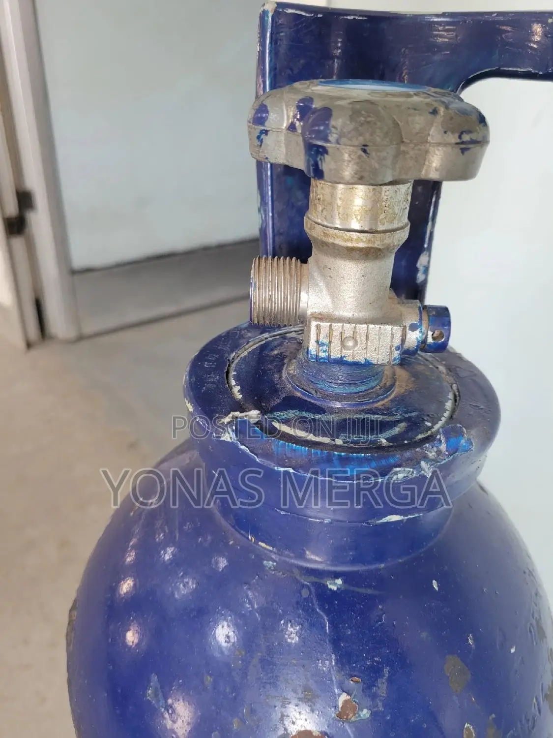 Oxygen Cylinder(10litter)Cylinders Like This Are Use in Various Field