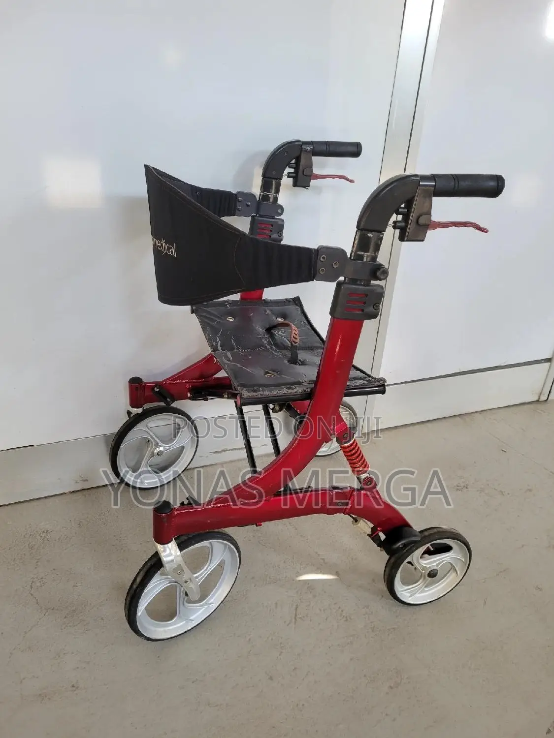 Walker/Foldable Wheeled Walker With Rear Harness and Tilting Footrests