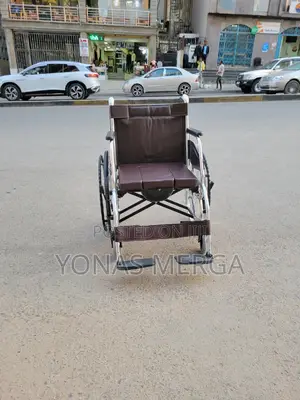 Commode (Toilet) Wheelchair着品strong Carbon Steel Wheelchair