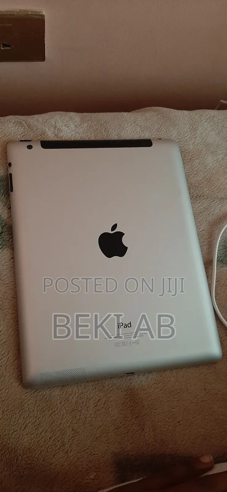 Apple iPad 4 Wi-Fi + Cellular 32 GB Silver