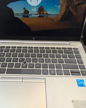 New Laptop HP EliteBook 830 G8 16GB Intel Core I5 SSD 512GB