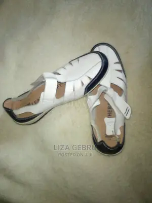 Photo - Australian Designed Rivers Orto Fit Walking Shoes.