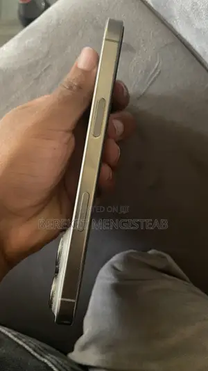 Apple iPhone 16 Pro 256 GB Silver