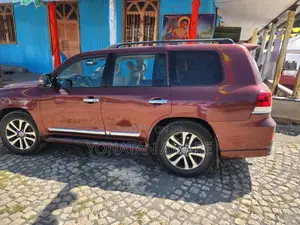 Toyota Land Cruiser 2011 Burgundy