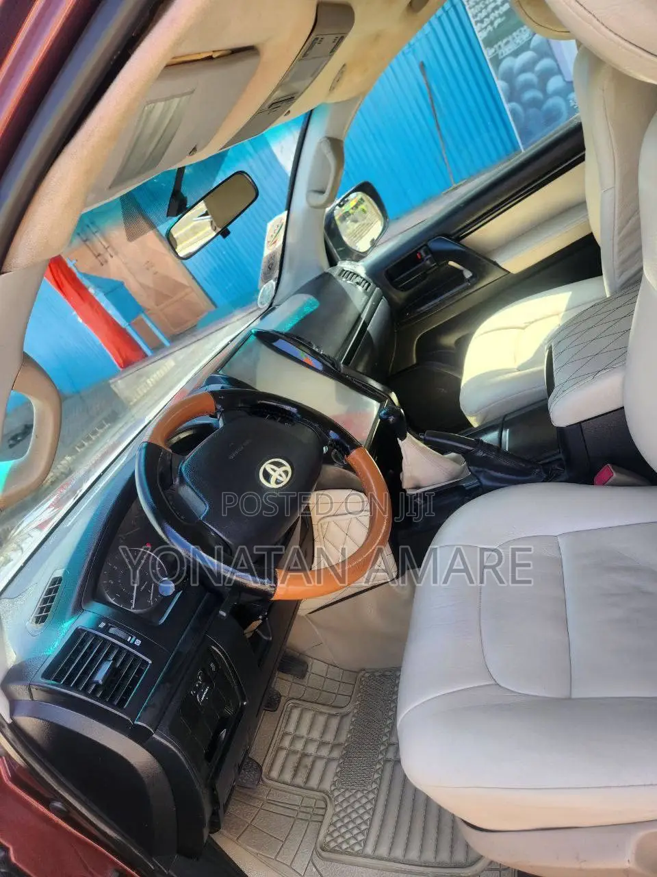 Toyota Land Cruiser 2011 Burgundy