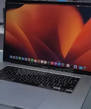 New Laptop Apple MacBook Pro 2019 32GB Intel Core I7 SSD 256GB