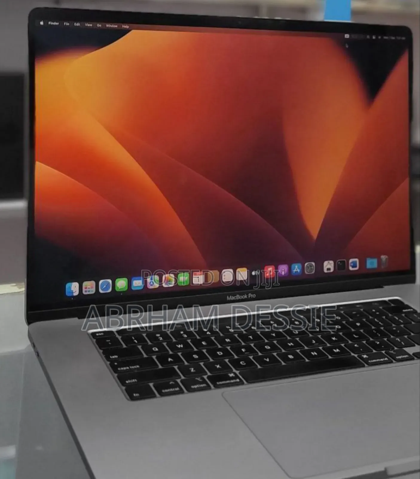 New Laptop Apple MacBook Pro 2019 32GB Intel Core I7 SSD 256GB