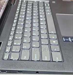 New Laptop Lenovo Yoga 7i 12GB Intel Core I5 SSD 512GB