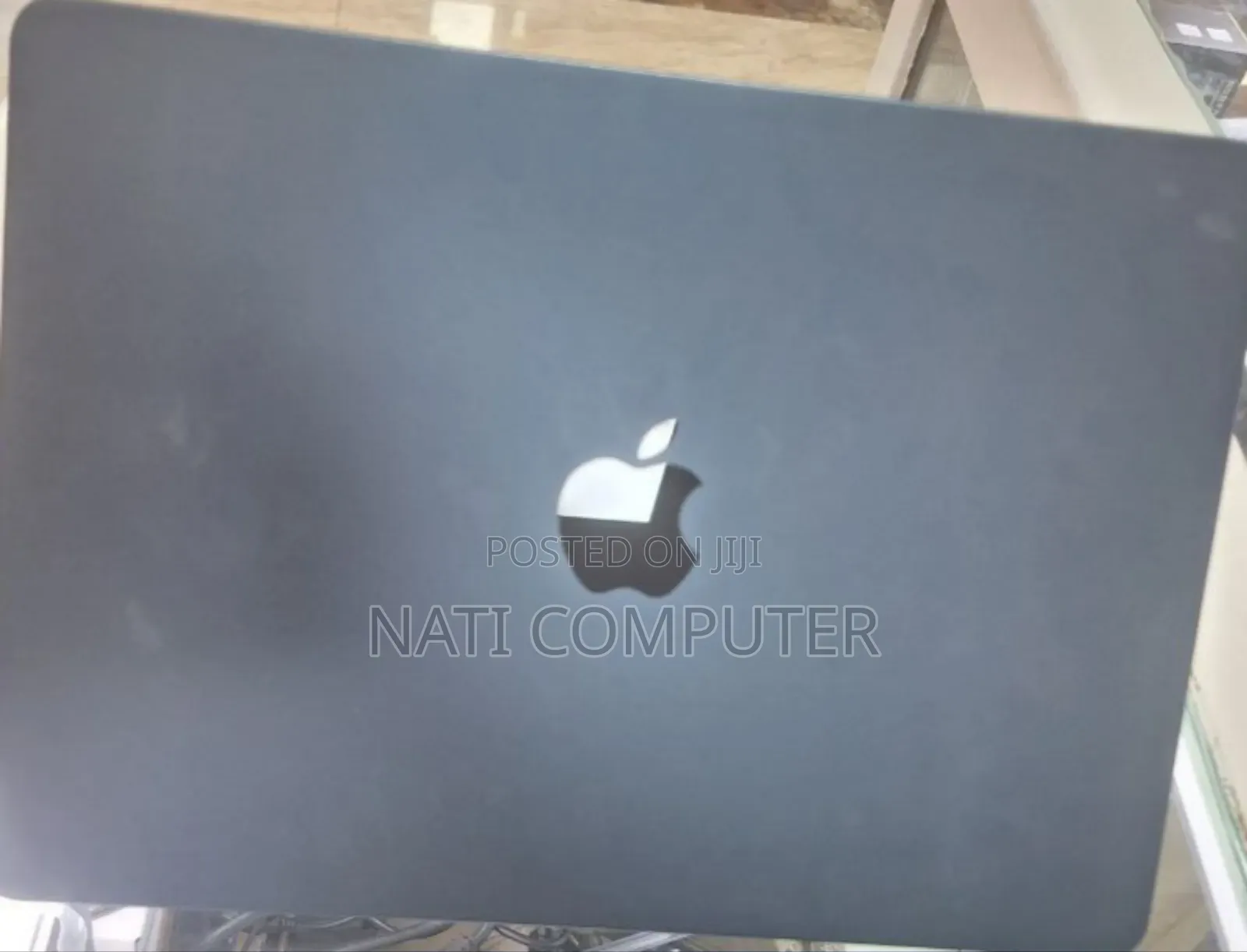 New Laptop Apple MacBook Air 2025 M4 13-Inch 16GB Apple M4 SSD 256GB