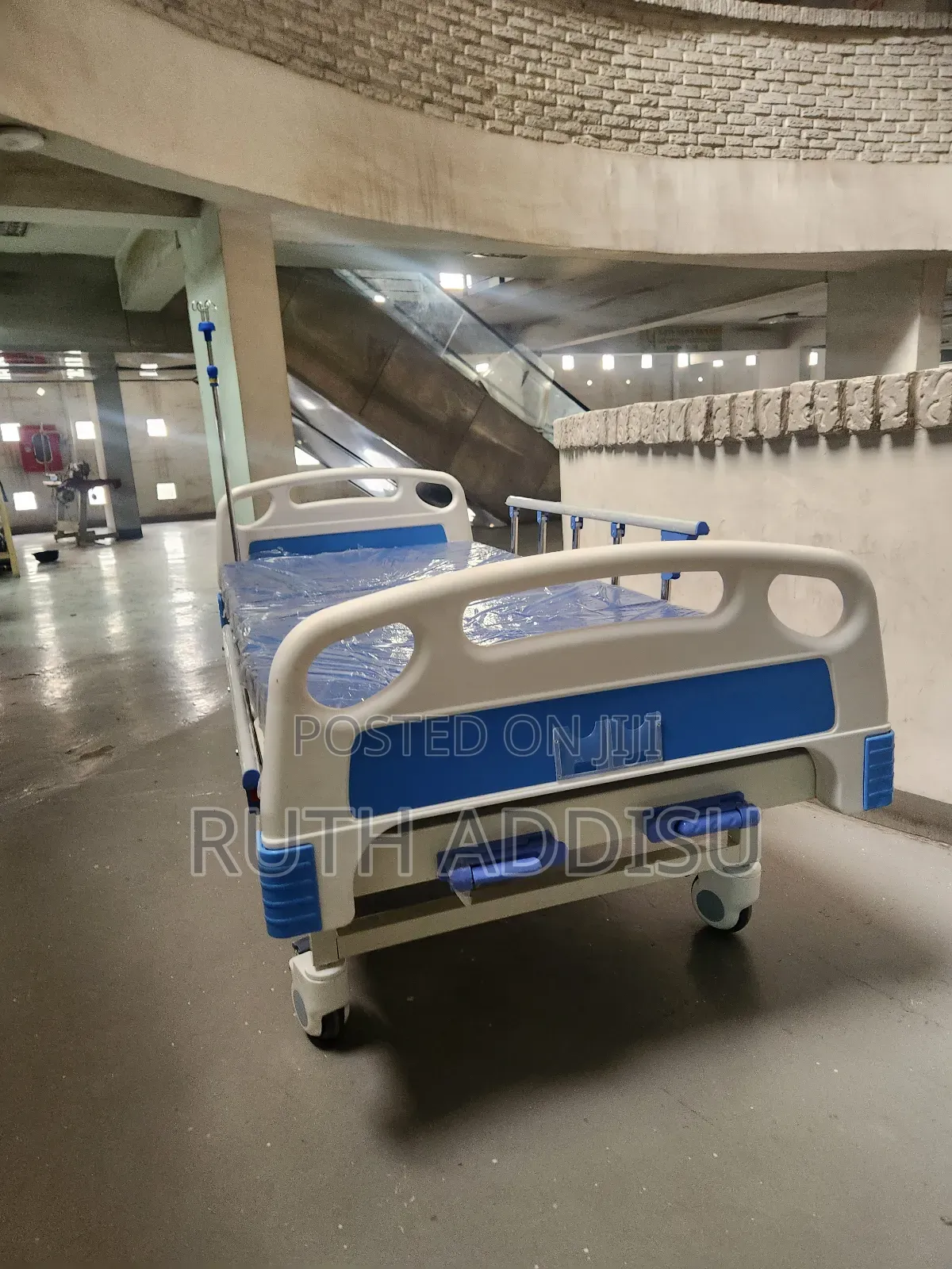 Stainless Steel Manual Hospital Icu Bed Heogh Quality Hospital Bed