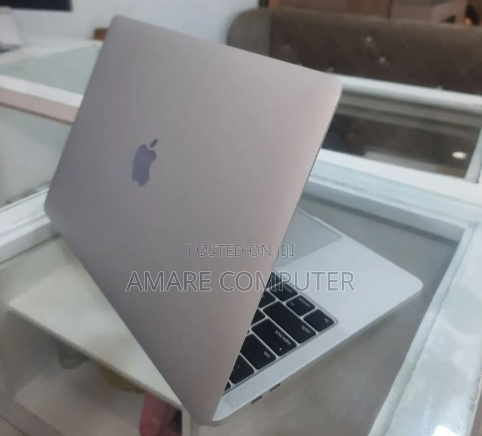 New Laptop Apple MacBook Air 2020 8GB Intel Core i5 SSD 256GB