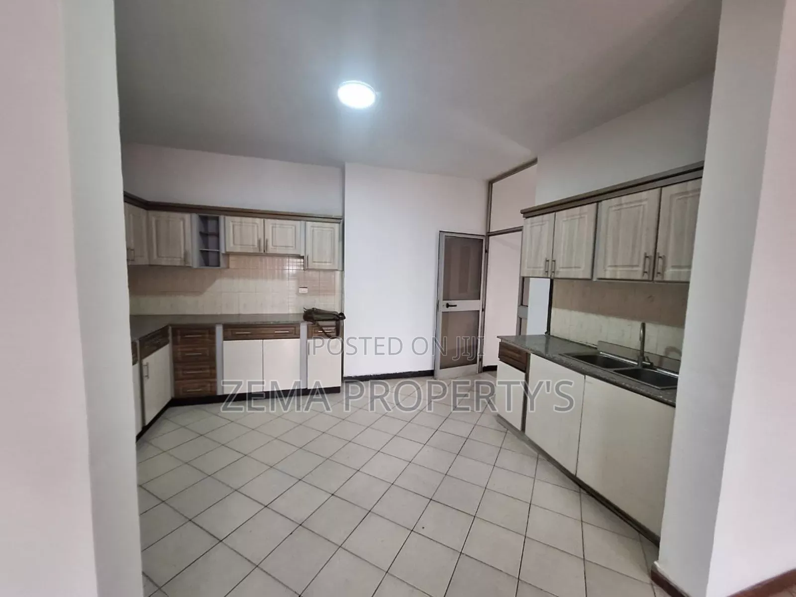 3bdrm Apartment in Bole for rent
