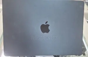 New Laptop Apple MacBook Air 2025 M4 13-Inch 16GB Apple M4 SSD 256GB