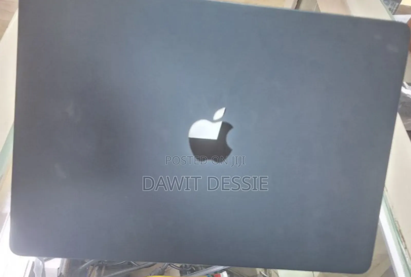 New Laptop Apple MacBook Air 2025 M4 13-Inch 16GB Apple M4 SSD 256GB