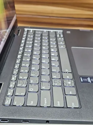 New Laptop Lenovo Yoga 7i 12GB Intel Core I5 SSD 512GB