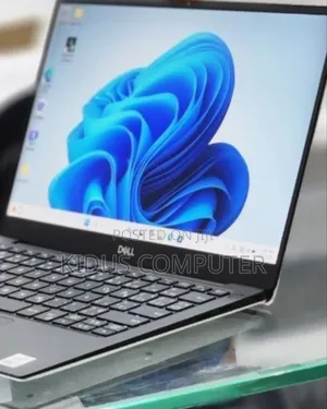 New Laptop Dell XPS 15 8GB Intel Core I7 SSD 512GB