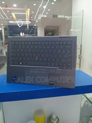 New Laptop Lenovo Thinkpad X1 Yoga 32GB Intel Core I7 SSD 512GB