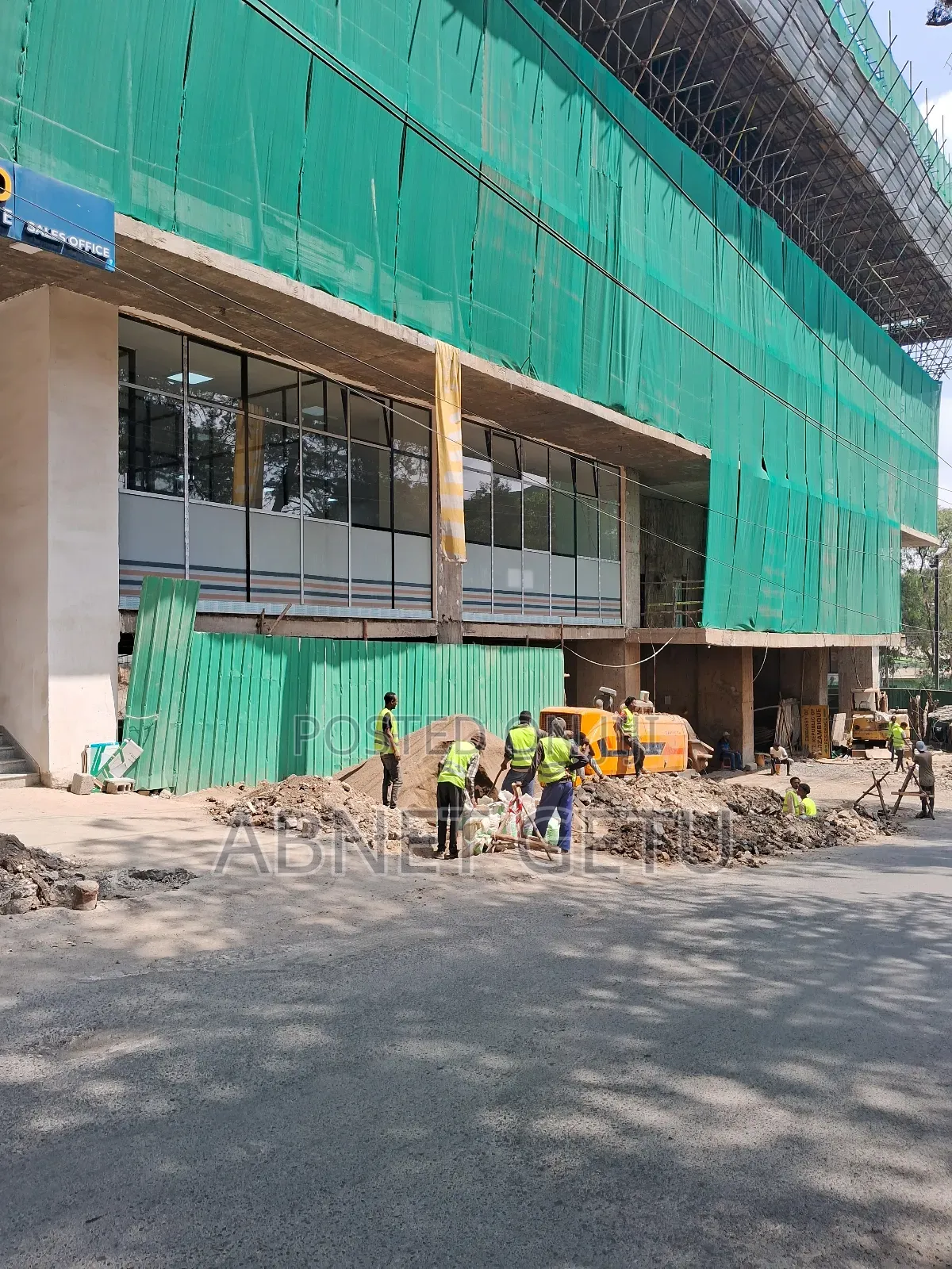 2bdrm Apartment in Jenboro Realestate, Lideta for sale