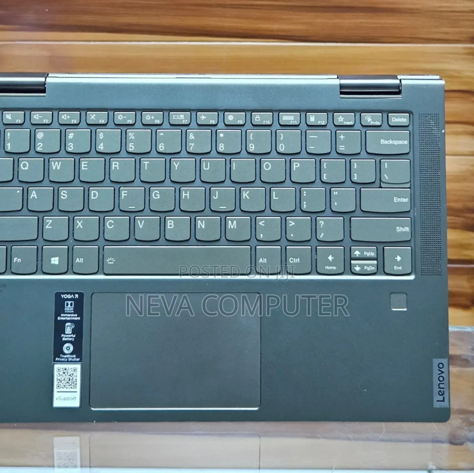 New Laptop Lenovo Yoga 7i 12GB Intel Core I5 SSD 512GB