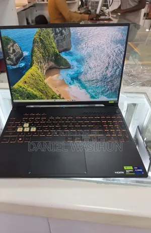 New Laptop Asus 16GB Intel Core I9 SSD 1T