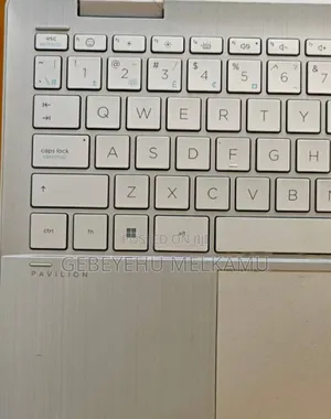 New Laptop HP Pavilion X360 8GB Intel Core I5 SSD 512GB