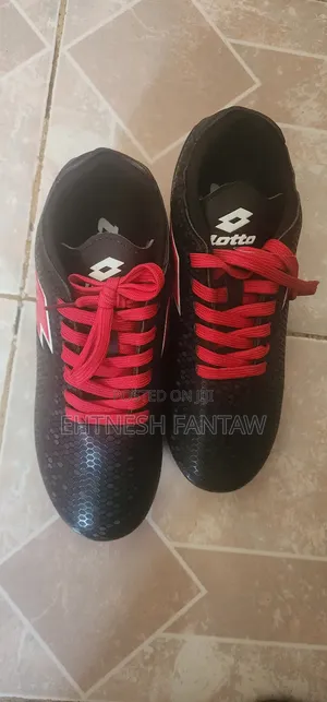 Lotto Adult Sports Shoe