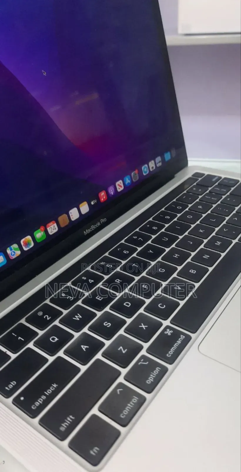 New Laptop Apple MacBook Pro 8GB Intel Core I5 SSD 256GB