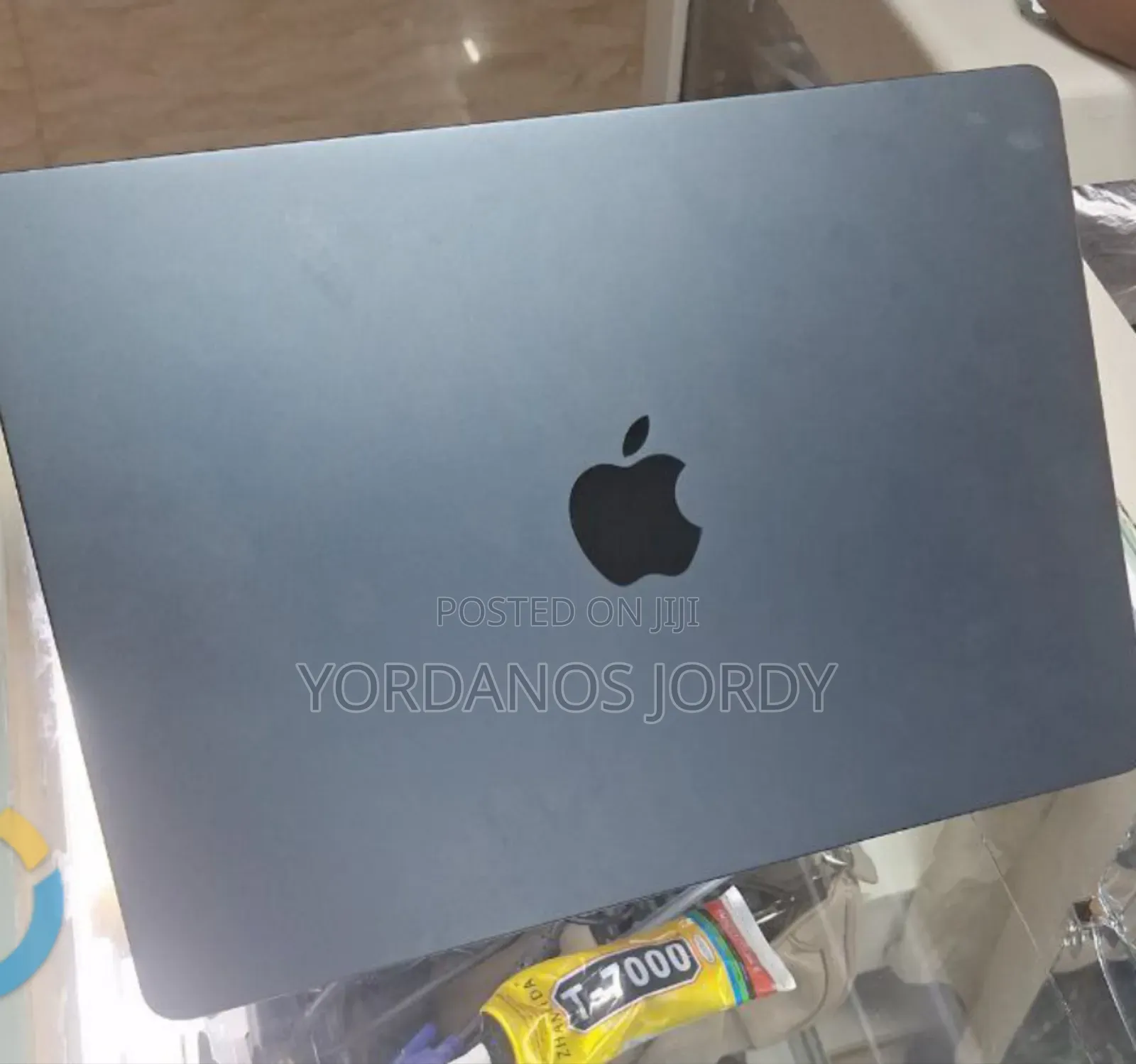 New Laptop Apple MacBook Air 2025 M4 13-Inch 16GB Apple M4 SSD 512GB