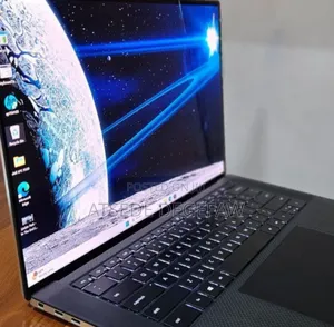 New Laptop Dell XPS 15 32GB Intel Core I7 SSD 512GB