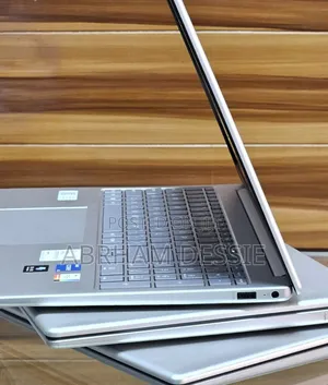 New Laptop HP Stream Notebook 16GB Intel Core I5 SSD 512GB