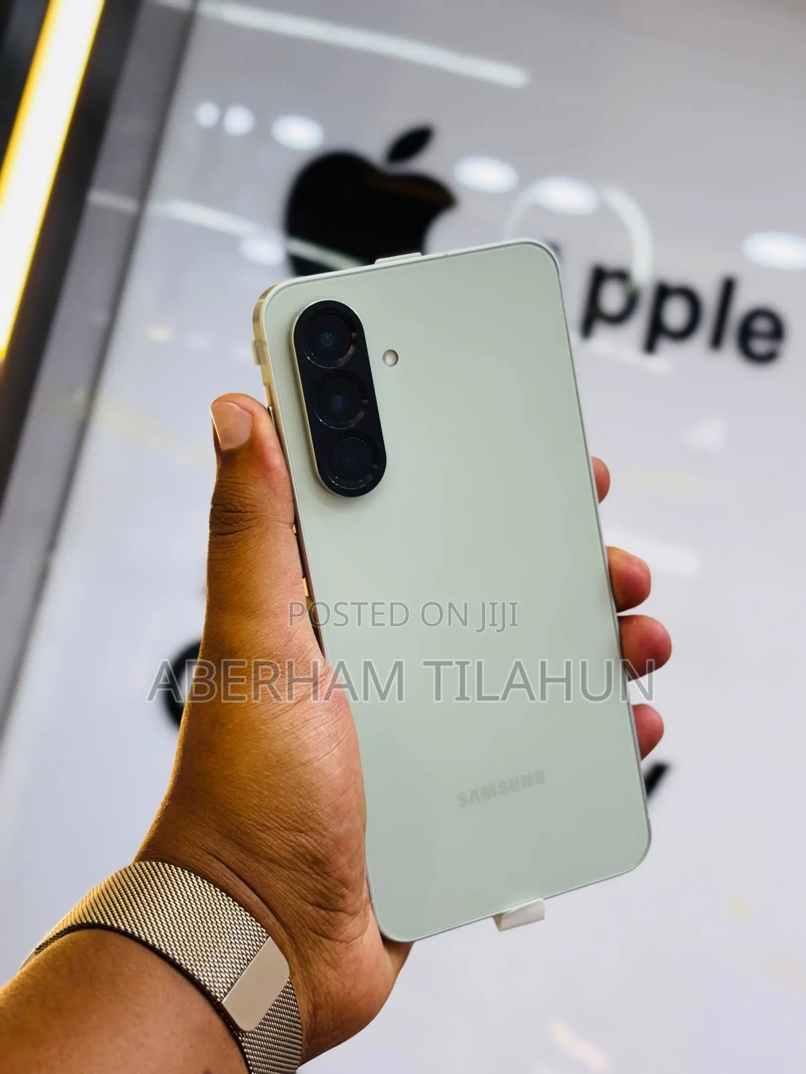 New Samsung Galaxy A56 256 GB Green