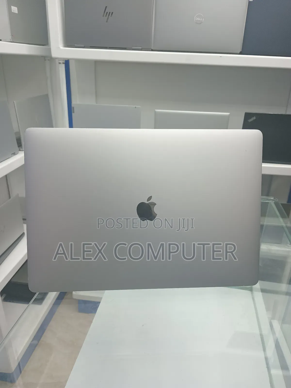 New Laptop Apple MacBook Pro 2019 16GB Intel Core I7 SSD 512GB
