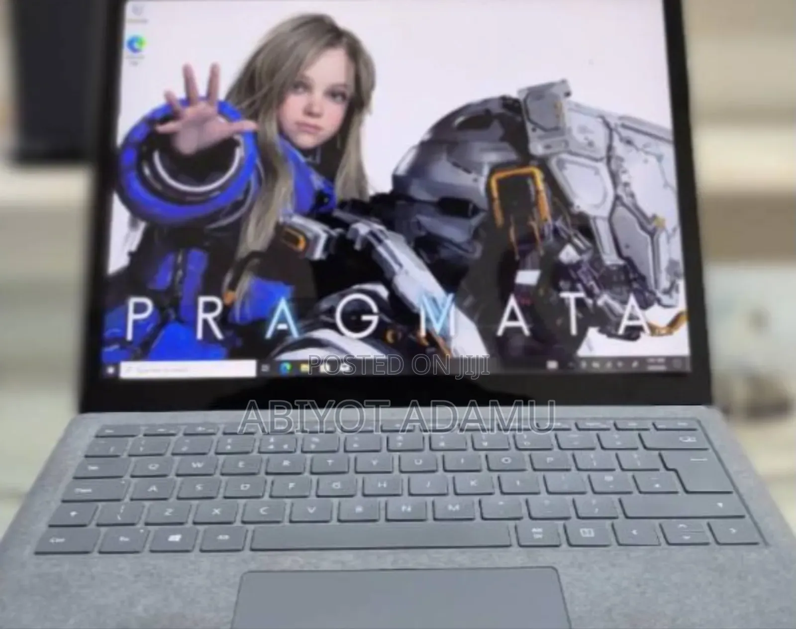 New Laptop Microsoft Surface 16GB Intel Core i7 SSD 256GB