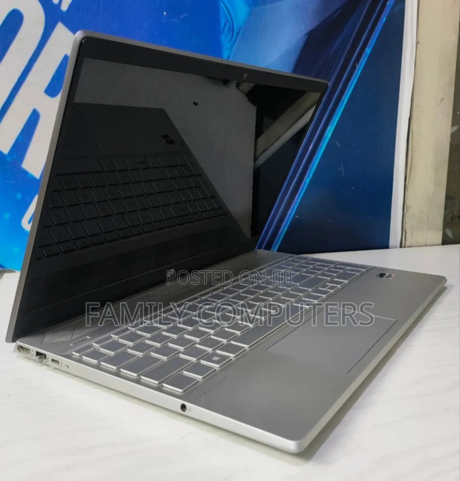 New Laptop HP Pavilion 15 8GB AMD Ryzen 3 SSD 256GB