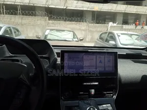 Toyota bZ4X 71.4 kWh AWD 2023 Gray