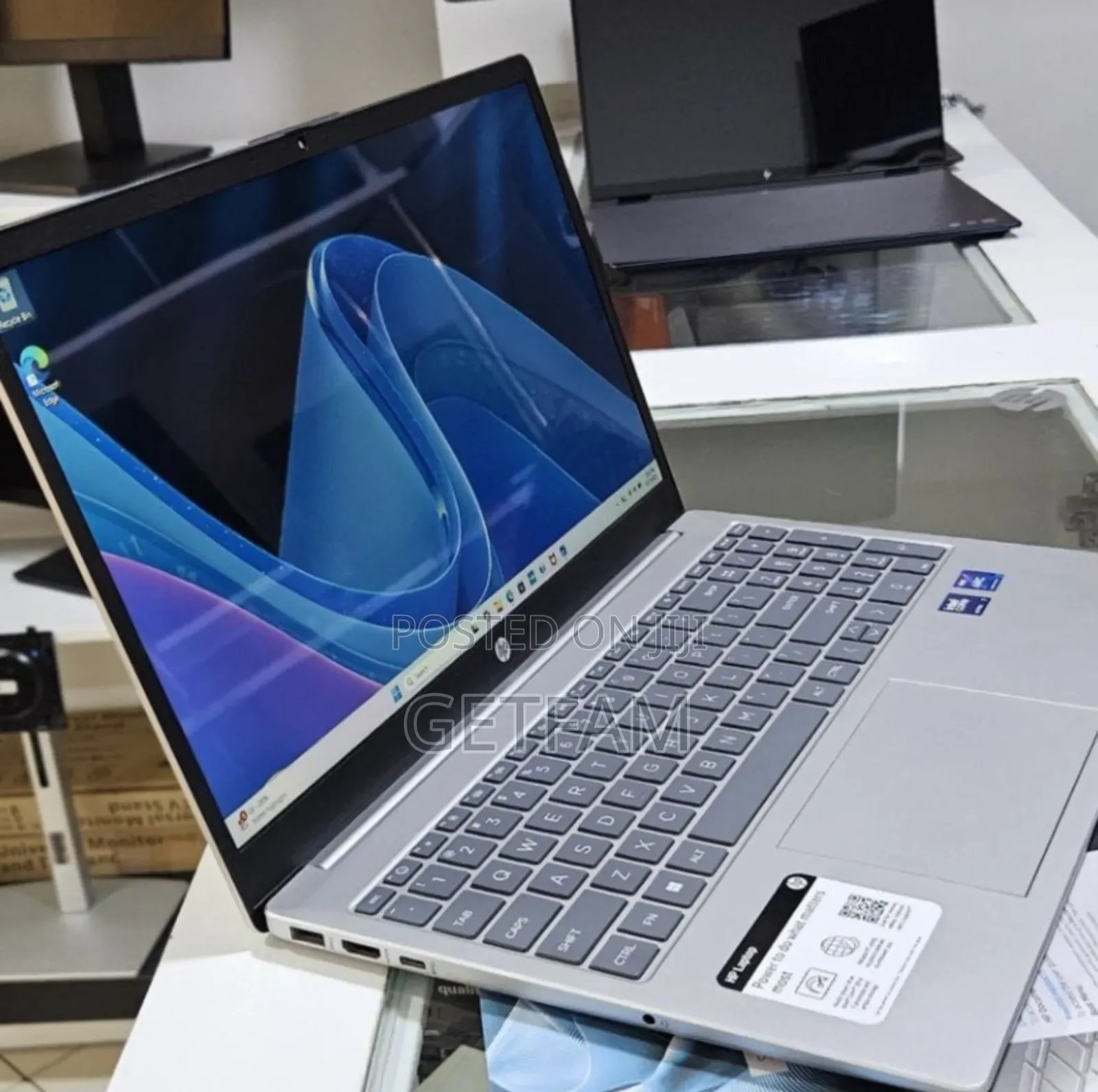 New Laptop HP Pavilion 15 16GB Intel SSD 512GB