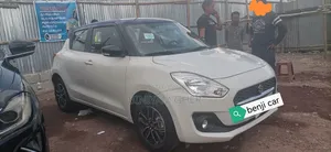 Suzuki Swift 2022 White