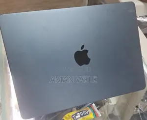 New Laptop Apple MacBook Air 2025 M4 13-Inch 16GB Apple M4 SSD 256GB