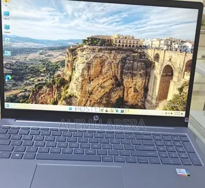 New Laptop HP Stream Notebook 8GB Intel Core I5 SSD 1T