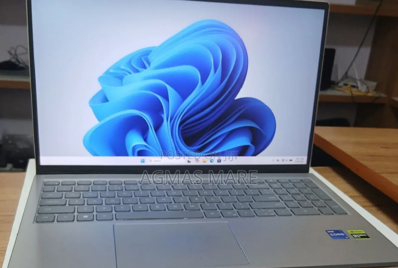 New Laptop Dell Inspiron 15 16GB Intel Core I7 SSD 512GB