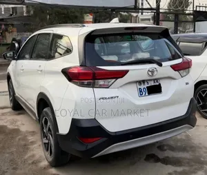 Toyota Rush 2021 White