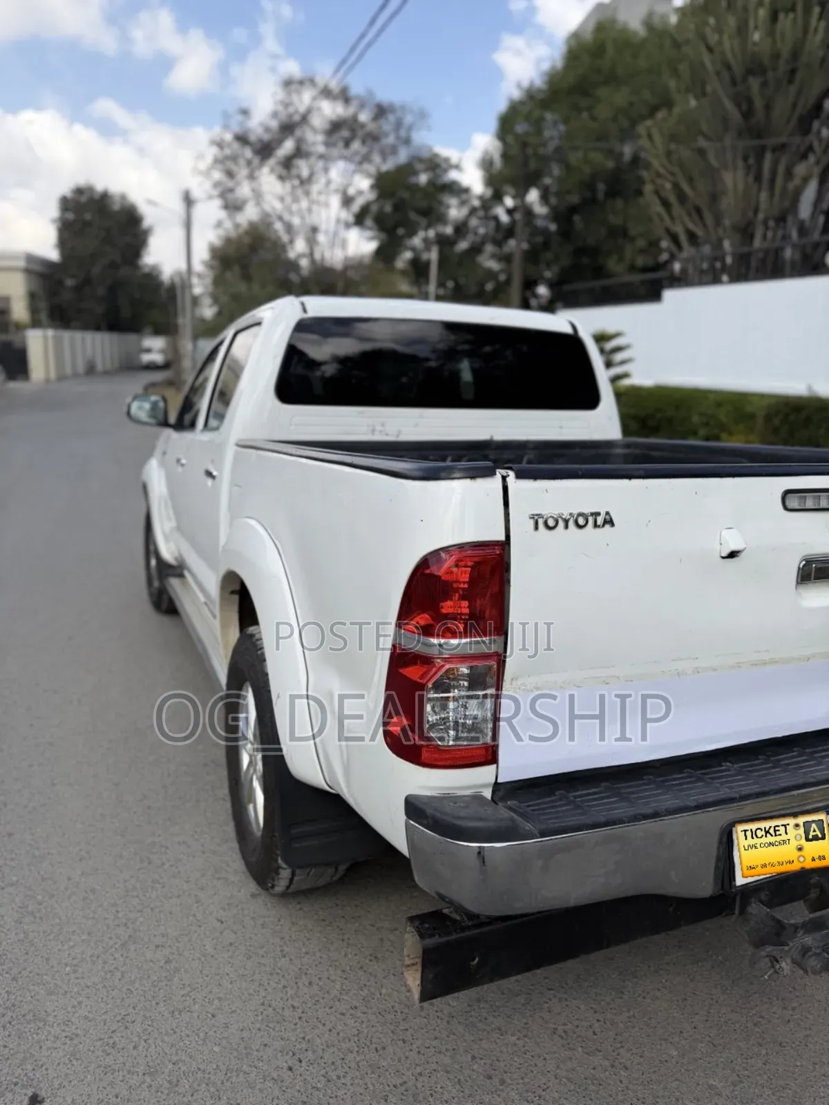 Toyota Hilux 3.0 D-4D 4x4 2015 White