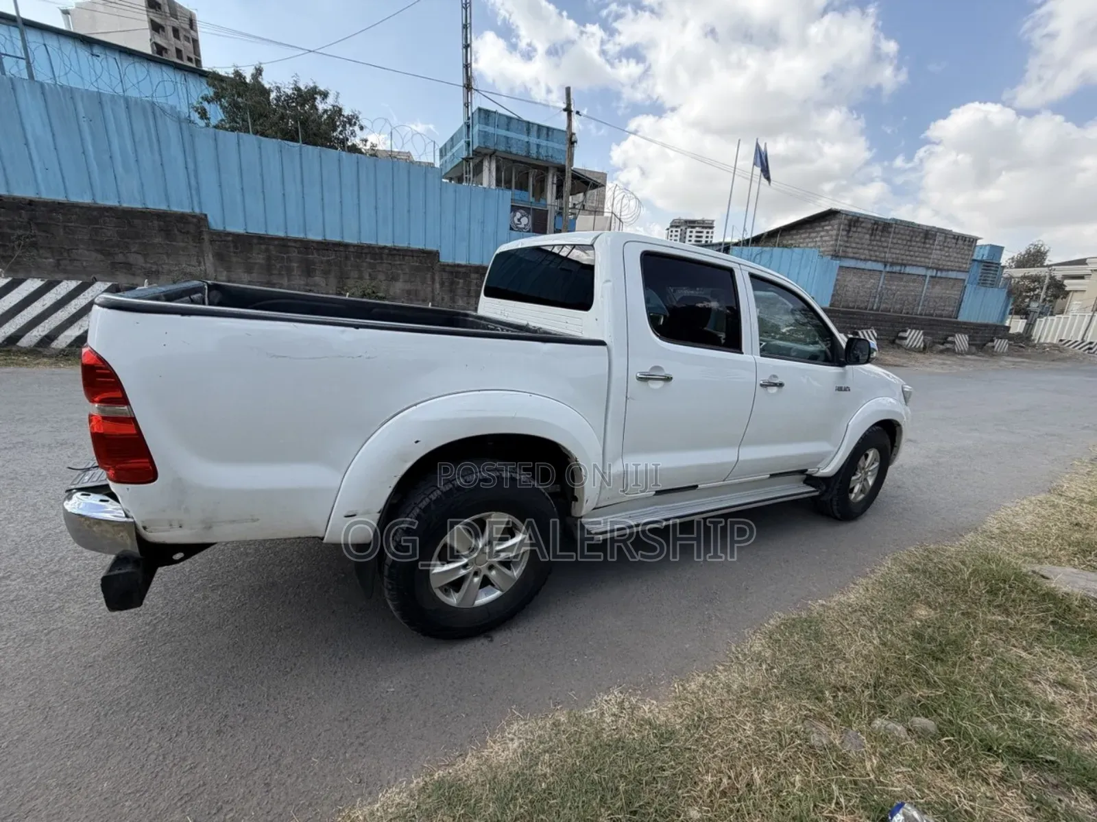 Toyota Hilux 3.0 D-4D 4x4 2015 White