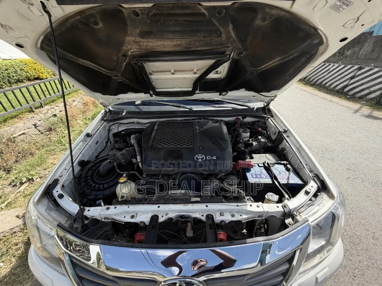 Toyota Hilux 3.0 D-4D 4x4 2015 White