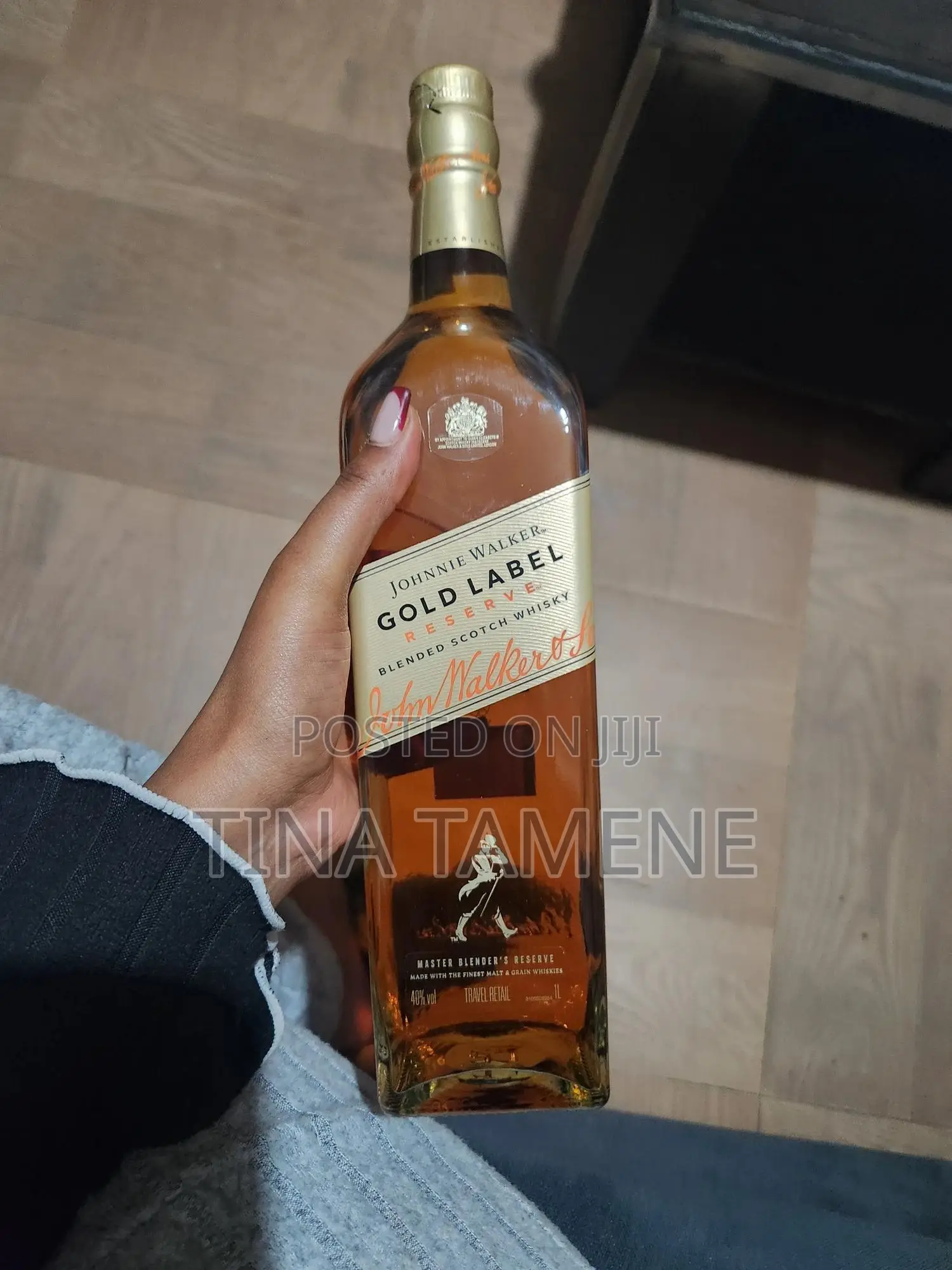 Whiskey Duty Free Gold Label .