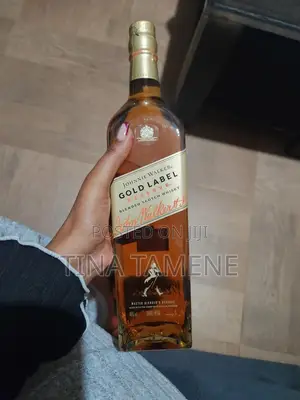 Whiskey Duty Free Gold Label .