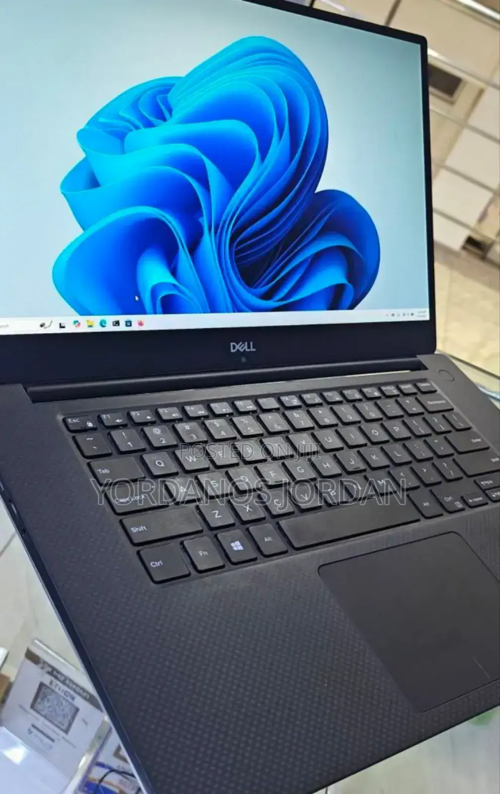 New Laptop Dell Precision 5530 16GB Intel Core I7 SSD 512GB