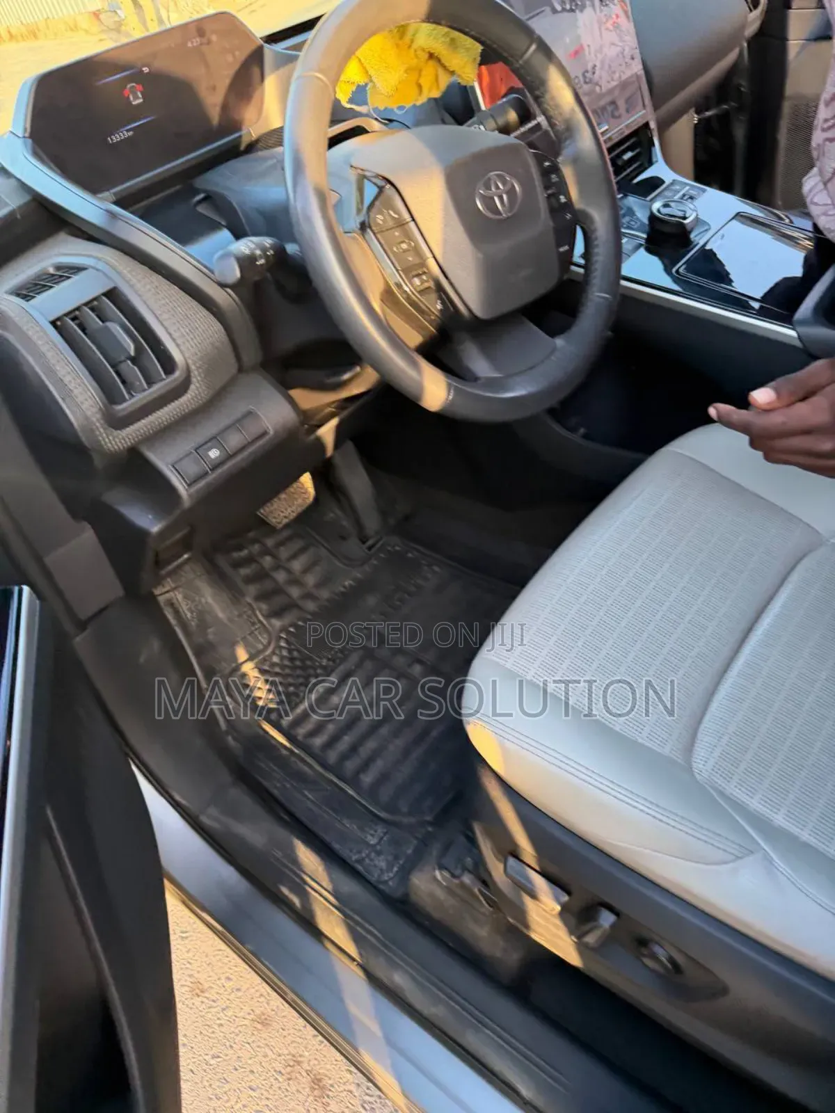 Toyota bZ4X 2024 Gray