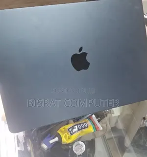 New Laptop Apple MacBook Air 2025 M4 13-Inch 16GB Apple M4 SSD 256GB